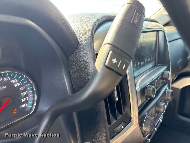 image for item EU4698 2017 Chevrolet Silverado 1500 Crew Cab pickup truck