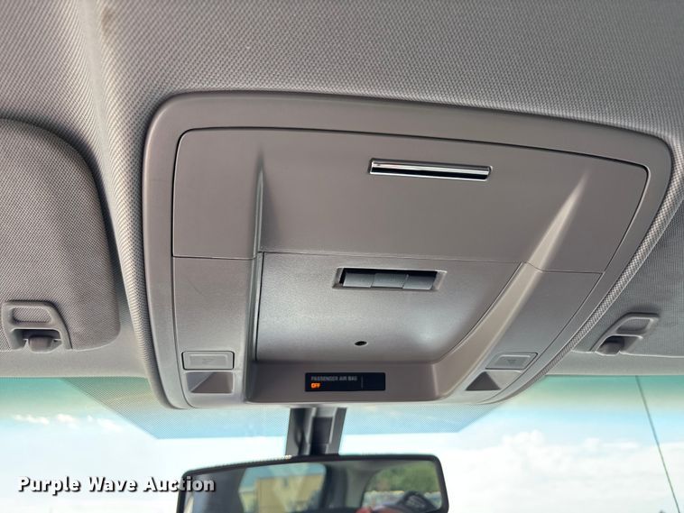 image for item EU4698 2017 Chevrolet Silverado 1500 Crew Cab pickup truck