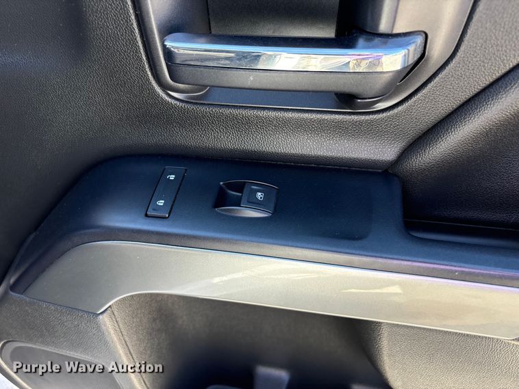 image for item EU4698 2017 Chevrolet Silverado 1500 Crew Cab pickup truck