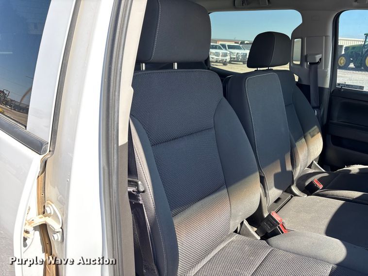 image for item EU4698 2017 Chevrolet Silverado 1500 Crew Cab pickup truck