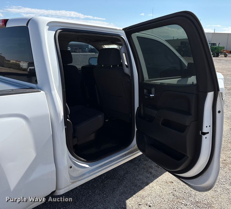 image for item EU4698 2017 Chevrolet Silverado 1500 Crew Cab pickup truck