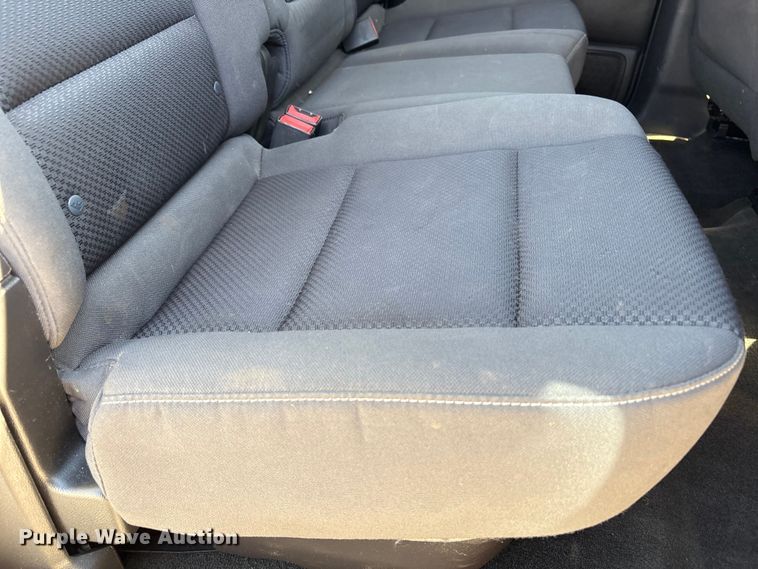 image for item EU4698 2017 Chevrolet Silverado 1500 Crew Cab pickup truck