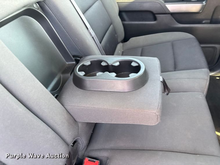 image for item EU4698 2017 Chevrolet Silverado 1500 Crew Cab pickup truck