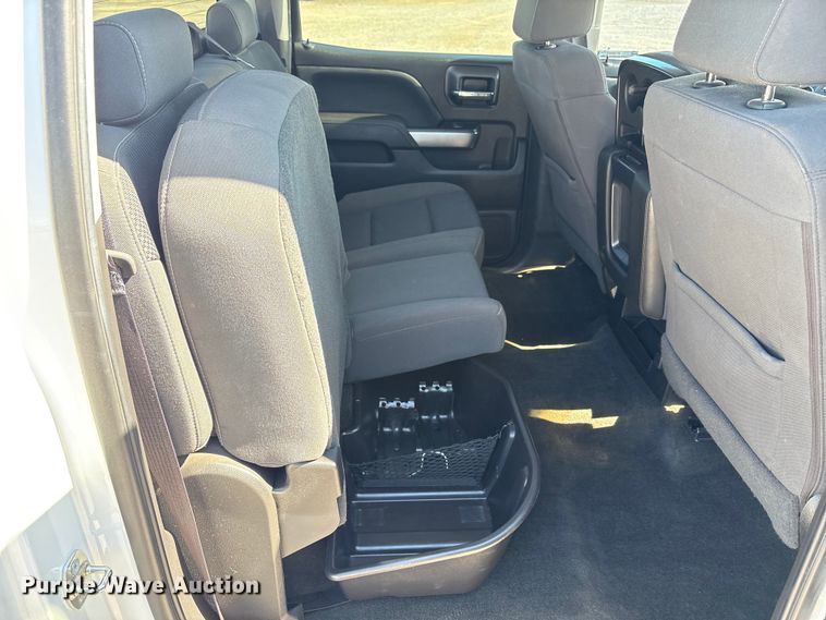 image for item EU4698 2017 Chevrolet Silverado 1500 Crew Cab pickup truck