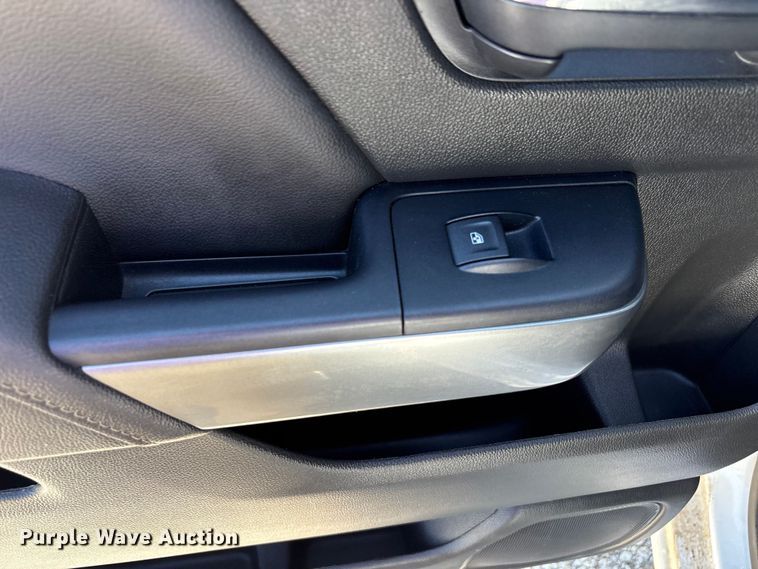 image for item EU4698 2017 Chevrolet Silverado 1500 Crew Cab pickup truck