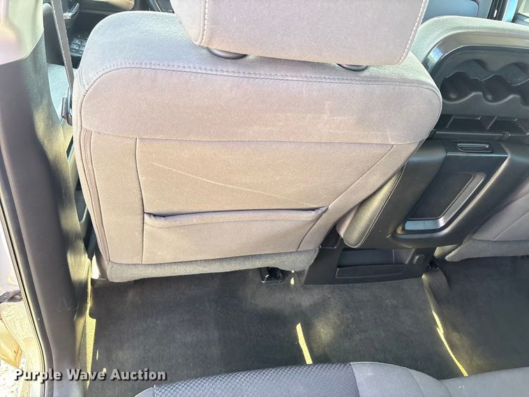 image for item EU4698 2017 Chevrolet Silverado 1500 Crew Cab pickup truck