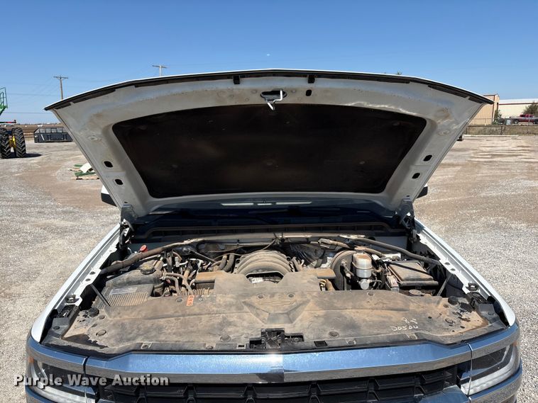 image for item EU4698 2017 Chevrolet Silverado 1500 Crew Cab pickup truck