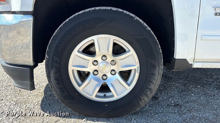 image for item EU4698 2017 Chevrolet Silverado 1500 Crew Cab pickup truck