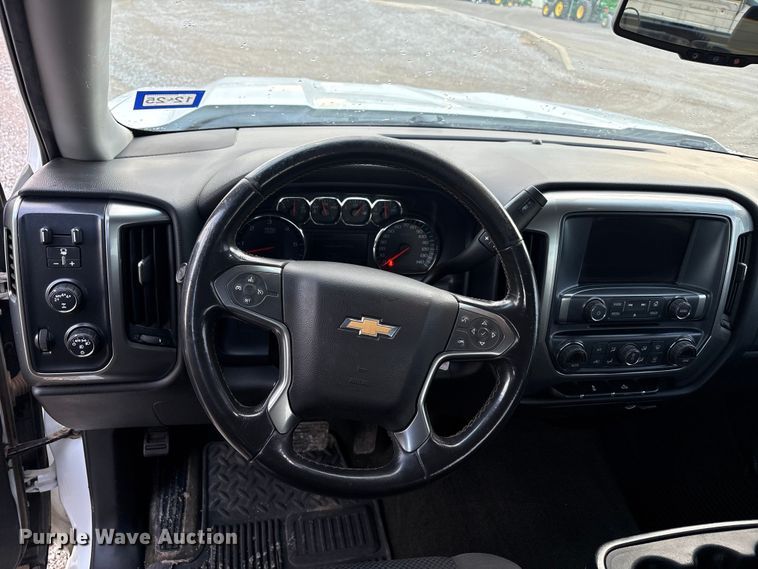 image for item EU4701 2018 Chevrolet Silverado 1500 Double Cab pickup truck