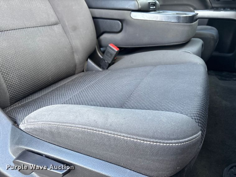 image for item EU4701 2018 Chevrolet Silverado 1500 Double Cab pickup truck