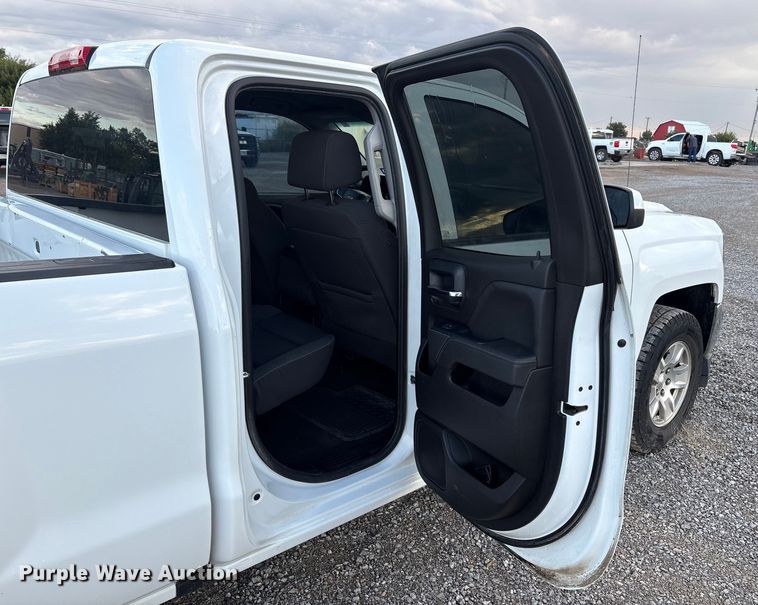 image for item EU4701 2018 Chevrolet Silverado 1500 Double Cab pickup truck