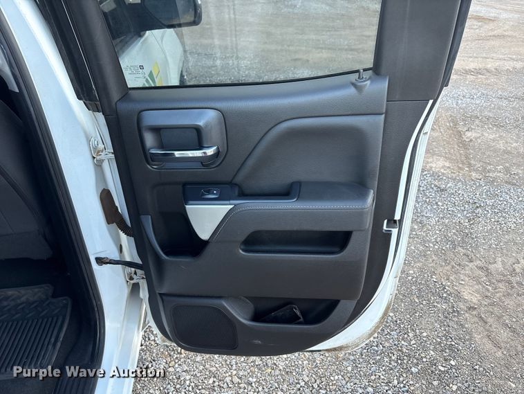 image for item EU4701 2018 Chevrolet Silverado 1500 Double Cab pickup truck