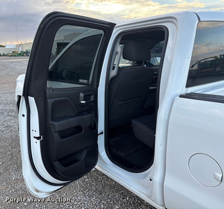 image for item EU4701 2018 Chevrolet Silverado 1500 Double Cab pickup truck