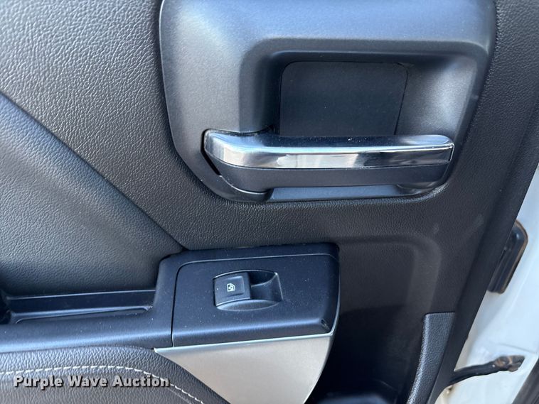 image for item EU4701 2018 Chevrolet Silverado 1500 Double Cab pickup truck