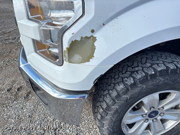 image for item EU4702 2017 Ford F150 SuperCab pickup truck