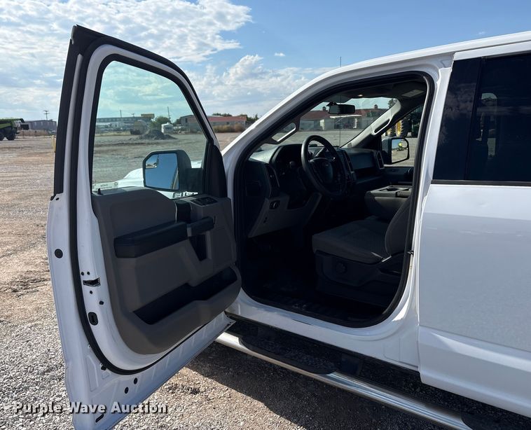 image for item EU4702 2017 Ford F150 SuperCab pickup truck