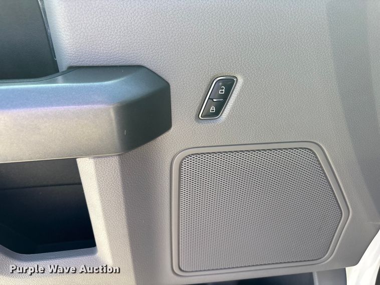 image for item EU4702 2017 Ford F150 SuperCab pickup truck