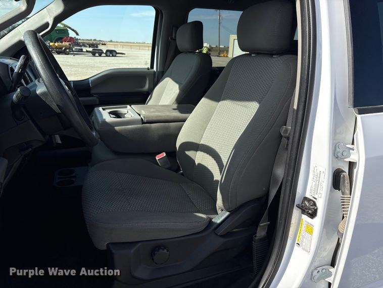 image for item EU4702 2017 Ford F150 SuperCab pickup truck