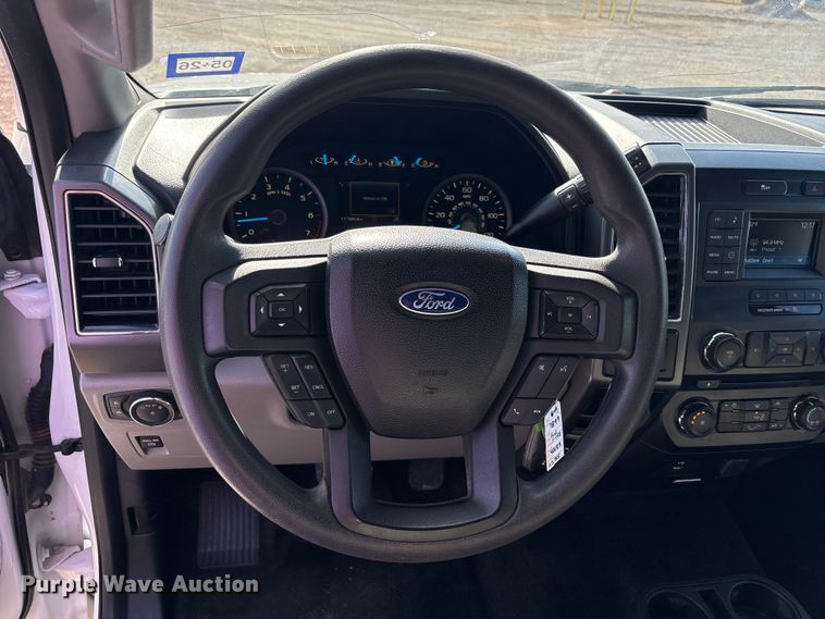 image for item EU4702 2017 Ford F150 SuperCab pickup truck