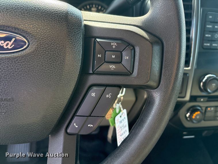 image for item EU4702 2017 Ford F150 SuperCab pickup truck