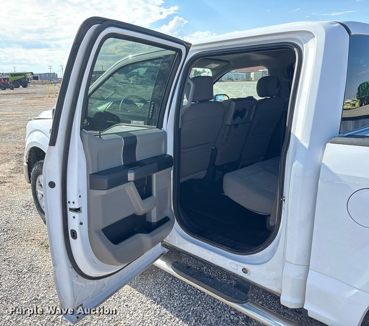 image for item EU4702 2017 Ford F150 SuperCab pickup truck