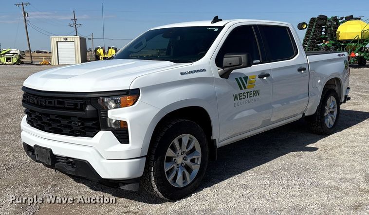 image for item EU4703 2022 Chevrolet Silverado 1500 Crew Cab pickup truck