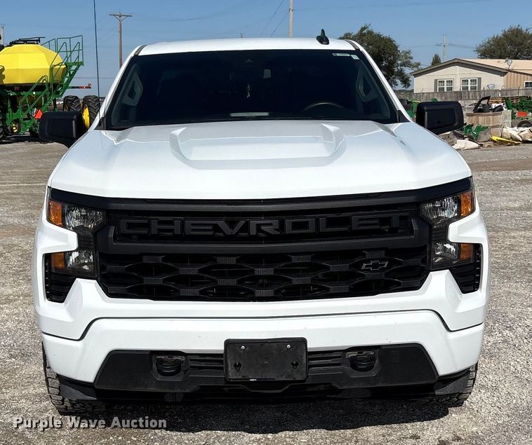 image for item EU4703 2022 Chevrolet Silverado 1500 Crew Cab pickup truck