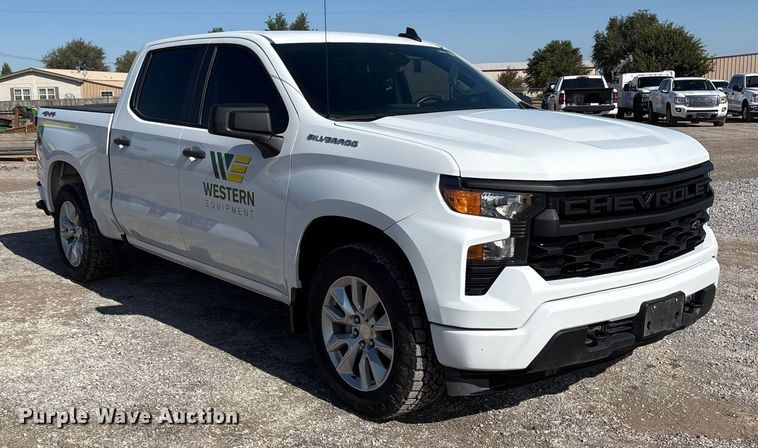 image for item EU4703 2022 Chevrolet Silverado 1500 Crew Cab pickup truck