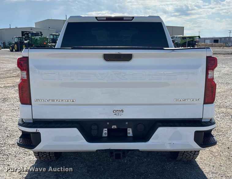 image for item EU4703 2022 Chevrolet Silverado 1500 Crew Cab pickup truck