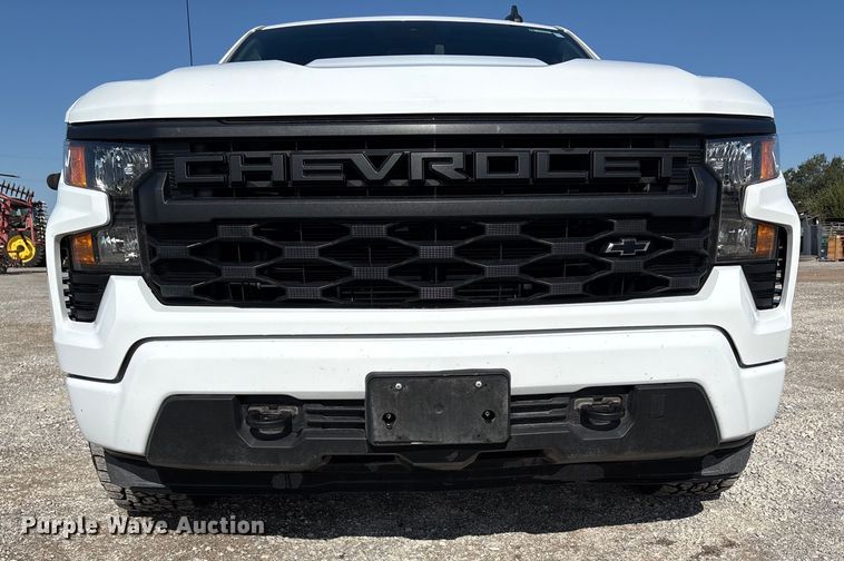 image for item EU4703 2022 Chevrolet Silverado 1500 Crew Cab pickup truck