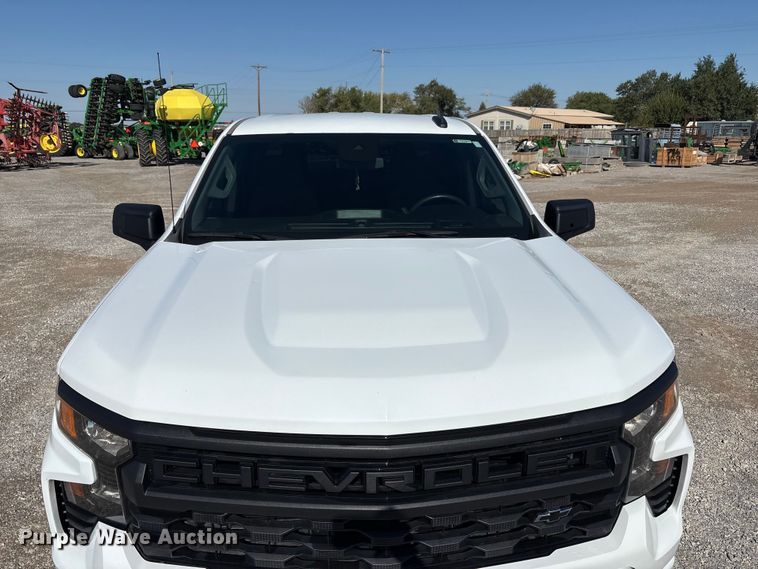 image for item EU4703 2022 Chevrolet Silverado 1500 Crew Cab pickup truck