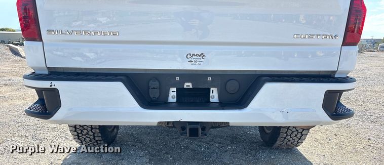 image for item EU4703 2022 Chevrolet Silverado 1500 Crew Cab pickup truck