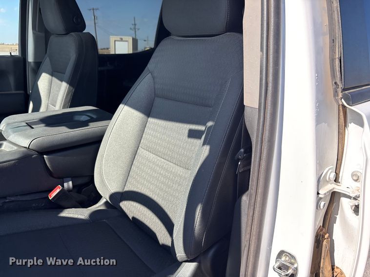 image for item EU4703 2022 Chevrolet Silverado 1500 Crew Cab pickup truck