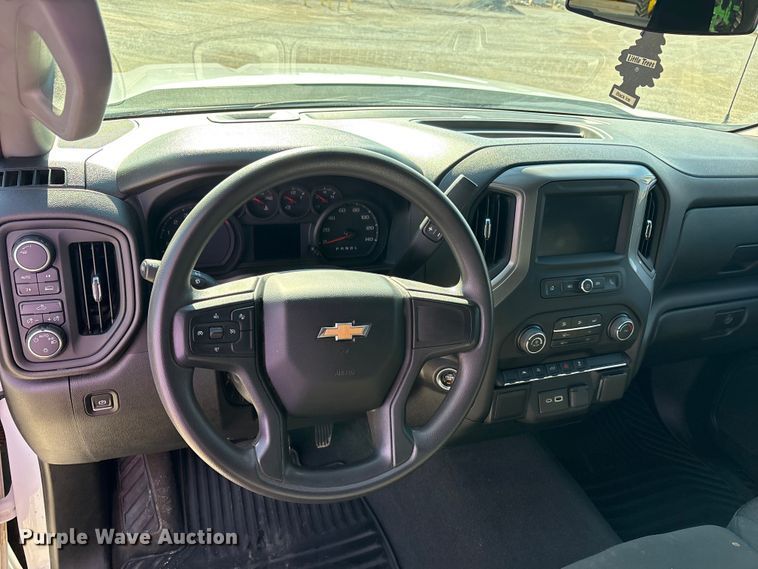 image for item EU4703 2022 Chevrolet Silverado 1500 Crew Cab pickup truck