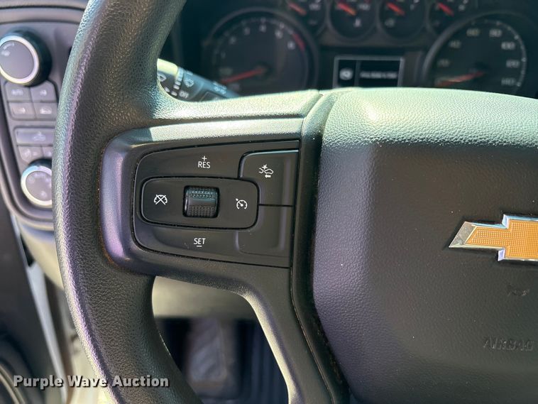 image for item EU4703 2022 Chevrolet Silverado 1500 Crew Cab pickup truck