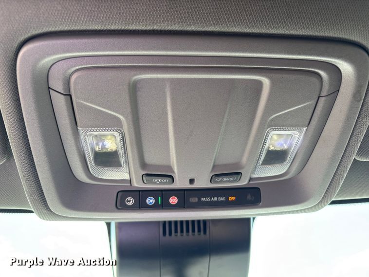 image for item EU4703 2022 Chevrolet Silverado 1500 Crew Cab pickup truck