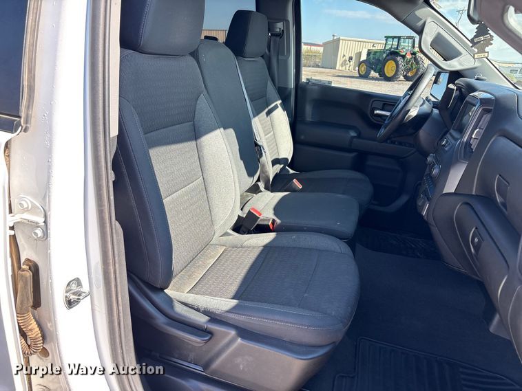 image for item EU4703 2022 Chevrolet Silverado 1500 Crew Cab pickup truck