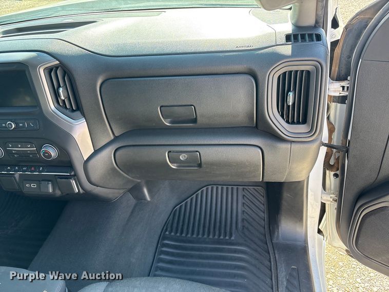 image for item EU4703 2022 Chevrolet Silverado 1500 Crew Cab pickup truck