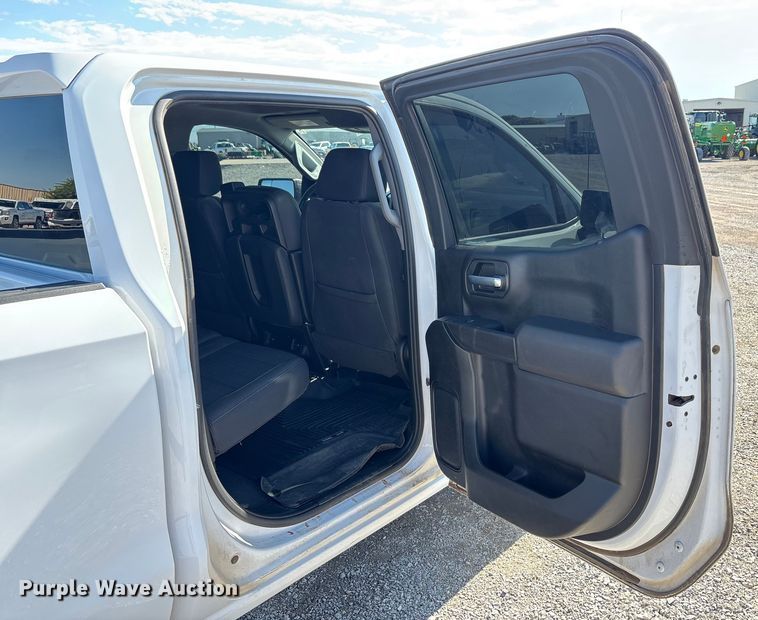 image for item EU4703 2022 Chevrolet Silverado 1500 Crew Cab pickup truck