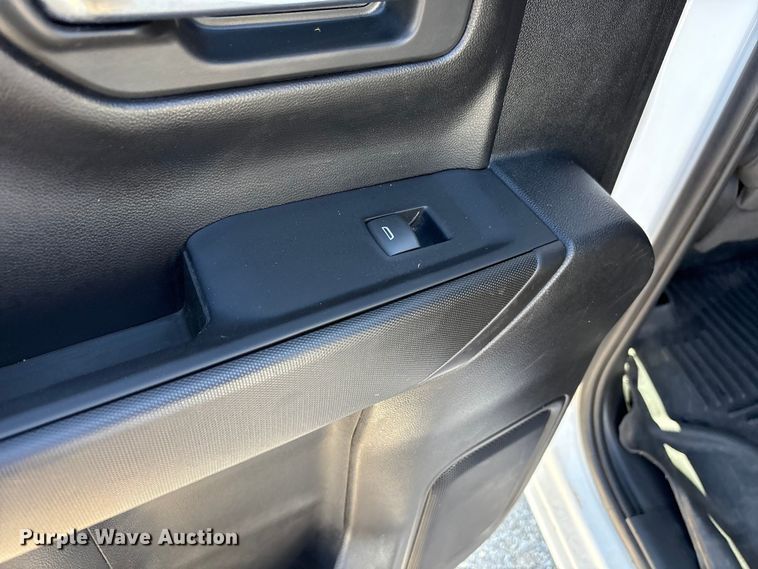 image for item EU4703 2022 Chevrolet Silverado 1500 Crew Cab pickup truck