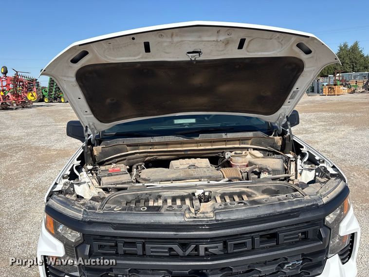 image for item EU4703 2022 Chevrolet Silverado 1500 Crew Cab pickup truck