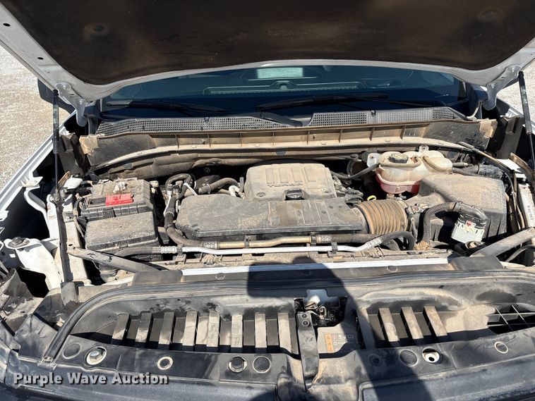 image for item EU4703 2022 Chevrolet Silverado 1500 Crew Cab pickup truck