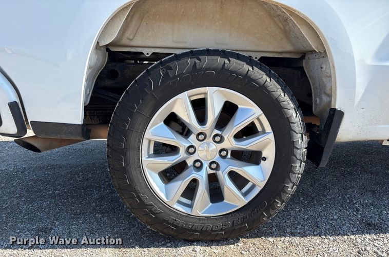 image for item EU4703 2022 Chevrolet Silverado 1500 Crew Cab pickup truck