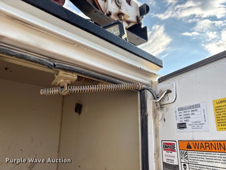 image for item EU4704 2014 Ford F550 Super Duty XL utility / service truck