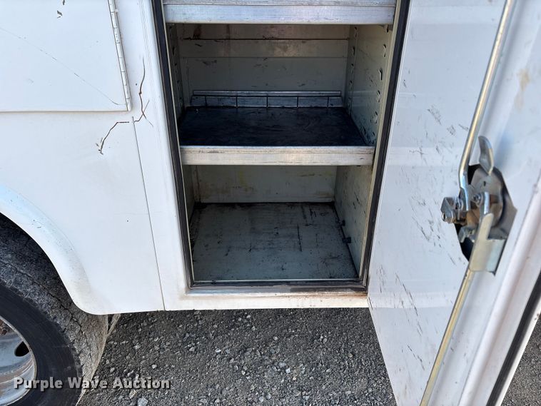 image for item EU4704 2014 Ford F550 Super Duty XL utility / service truck