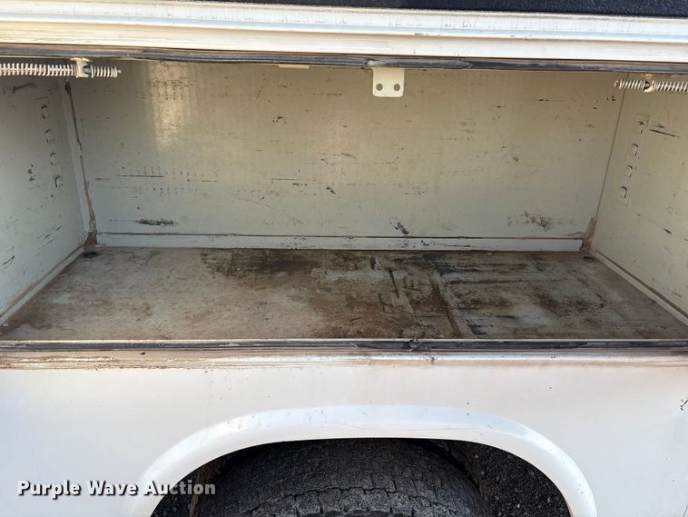 image for item EU4704 2014 Ford F550 Super Duty XL utility / service truck