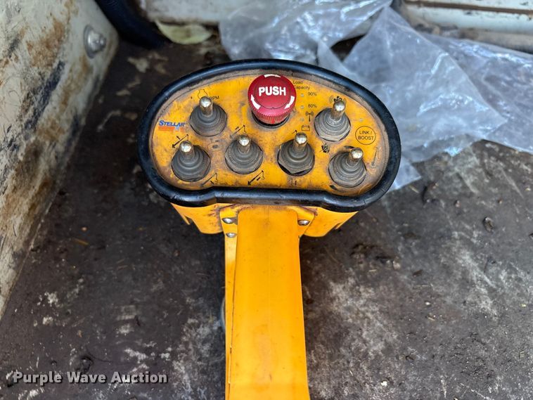 image for item EU4704 2014 Ford F550 Super Duty XL utility / service truck