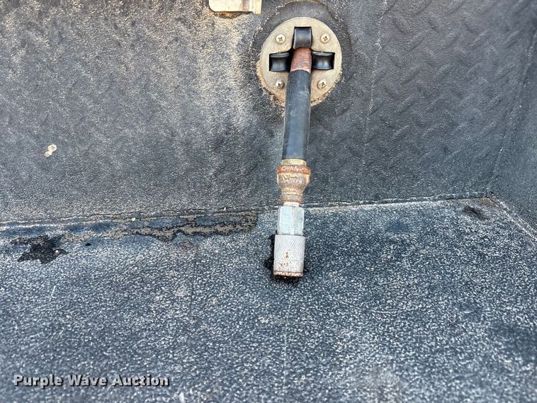 image for item EU4704 2014 Ford F550 Super Duty XL utility / service truck