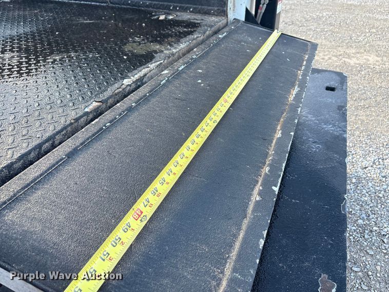 image for item EU4704 2014 Ford F550 Super Duty XL utility / service truck