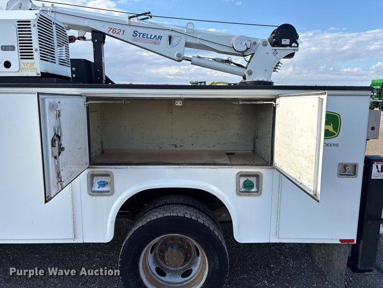 image for item EU4704 2014 Ford F550 Super Duty XL utility / service truck